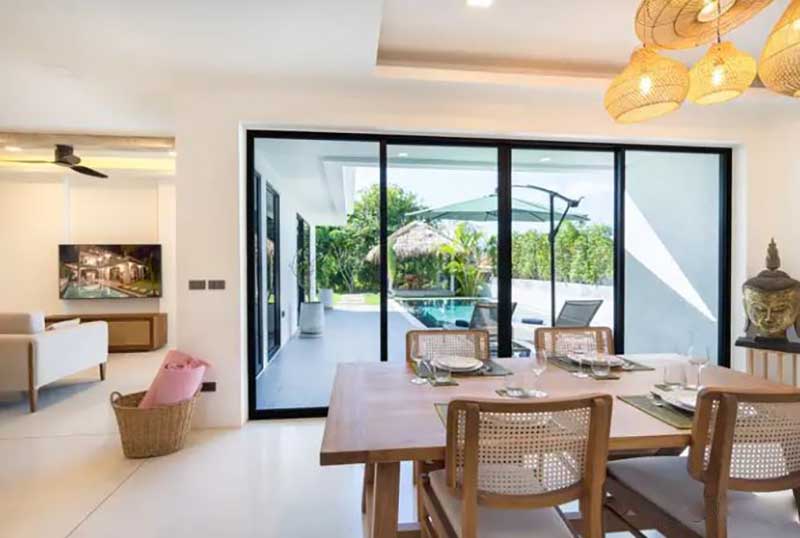 Phòng ăn trong nội thất nhà phố phong cách indochine